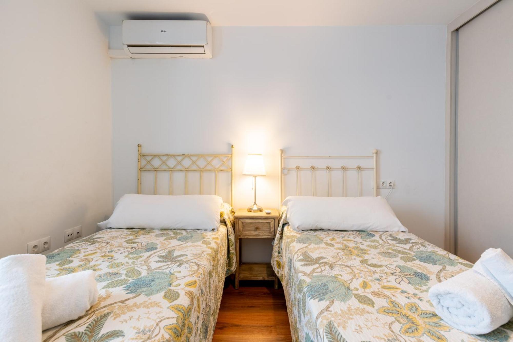 Sn Parking Incluido 4Bd 2Bth Excelente Ubicacion Apartment Севиля Екстериор снимка