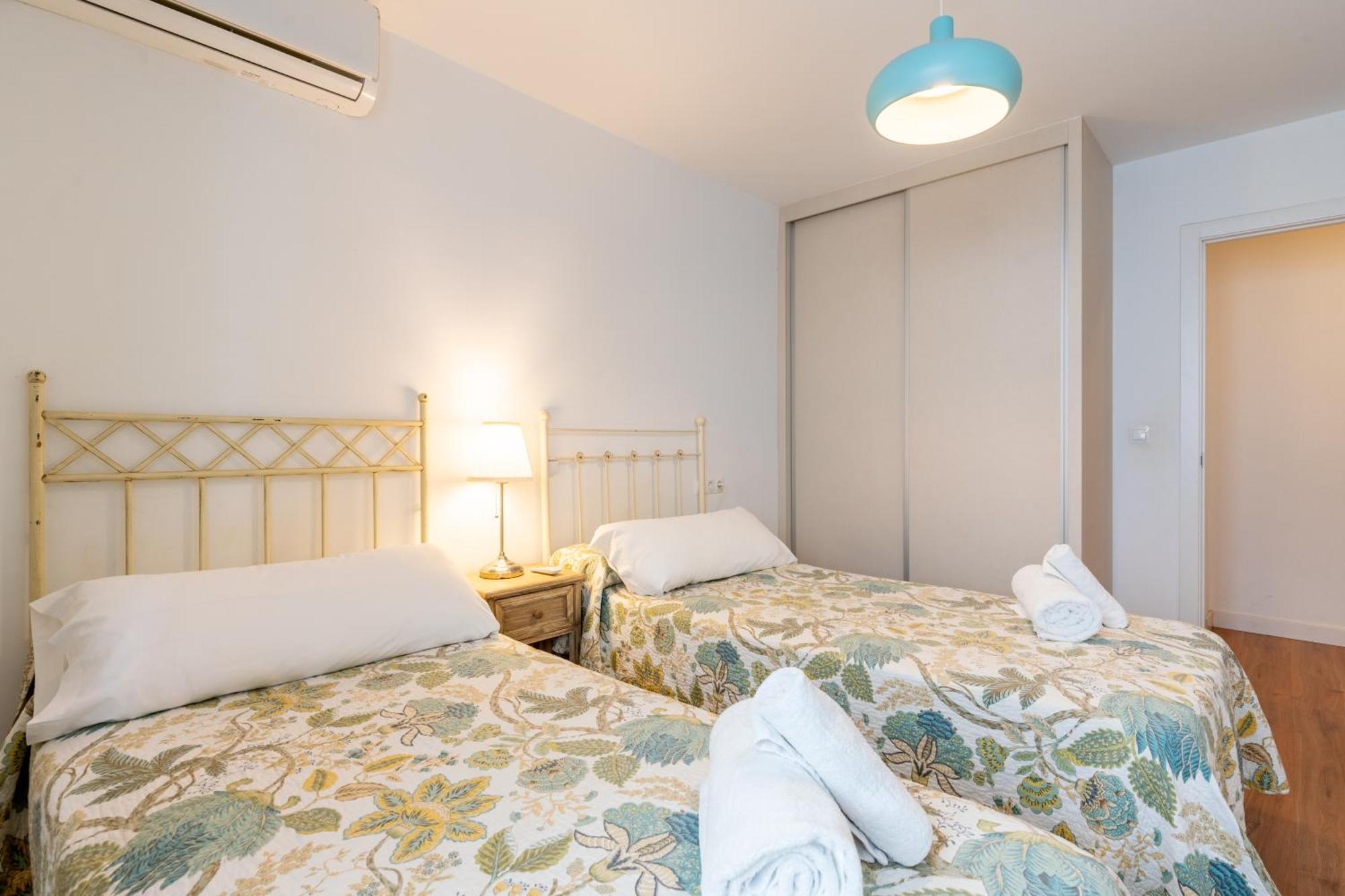 Sn Parking Incluido 4Bd 2Bth Excelente Ubicacion Apartment Севиля Екстериор снимка