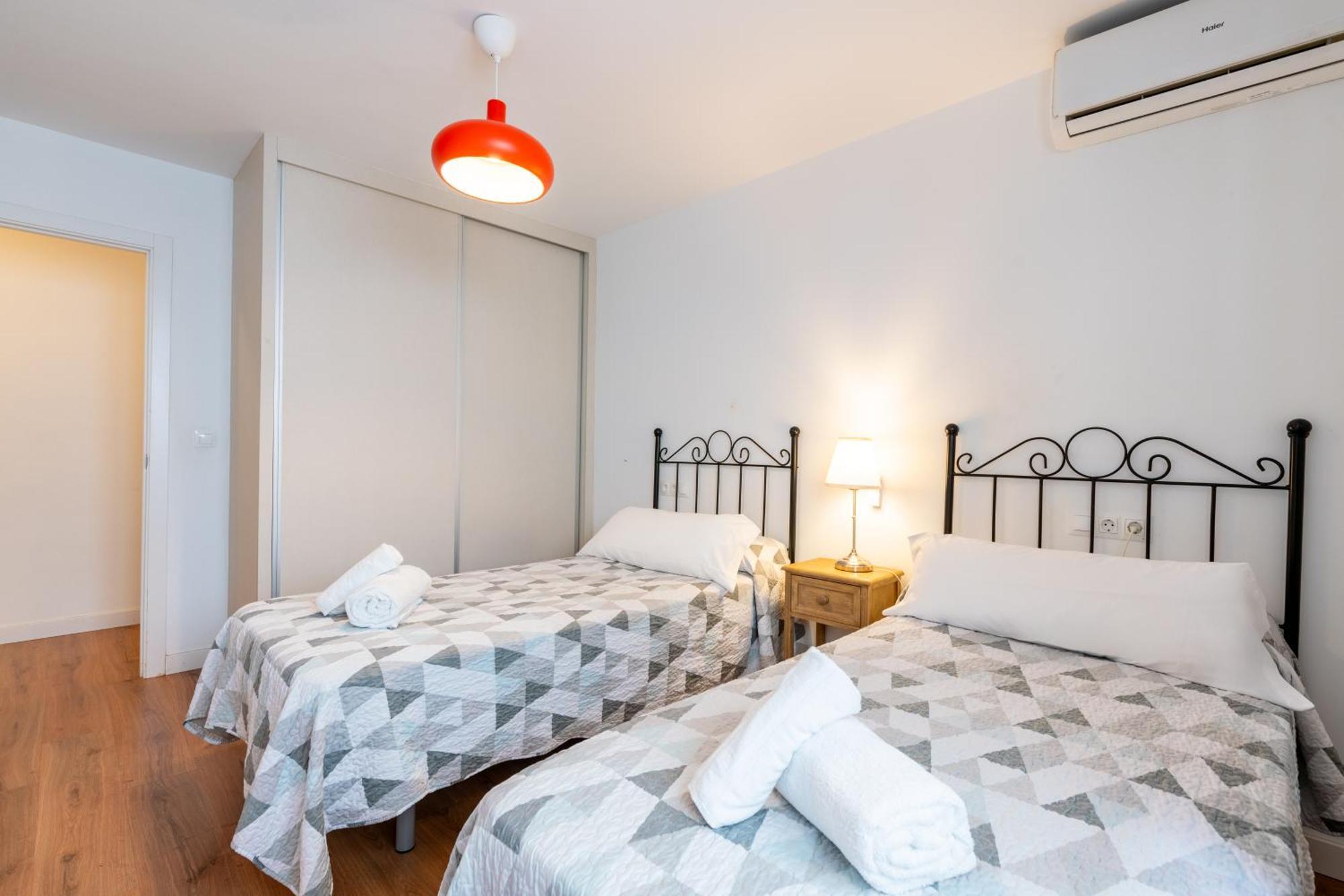 Sn Parking Incluido 4Bd 2Bth Excelente Ubicacion Apartment Севиля Екстериор снимка
